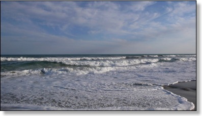 Waves at Emerald Island